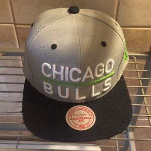 Snap back hat